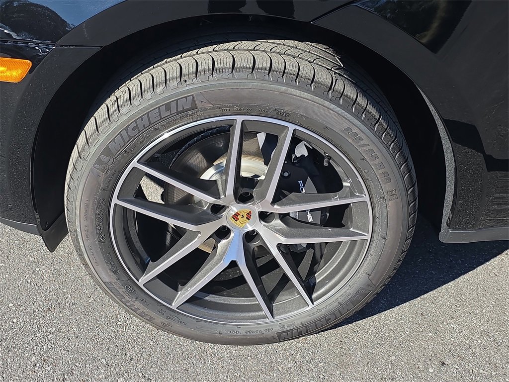 New 2026 Porsche Macan image 12
