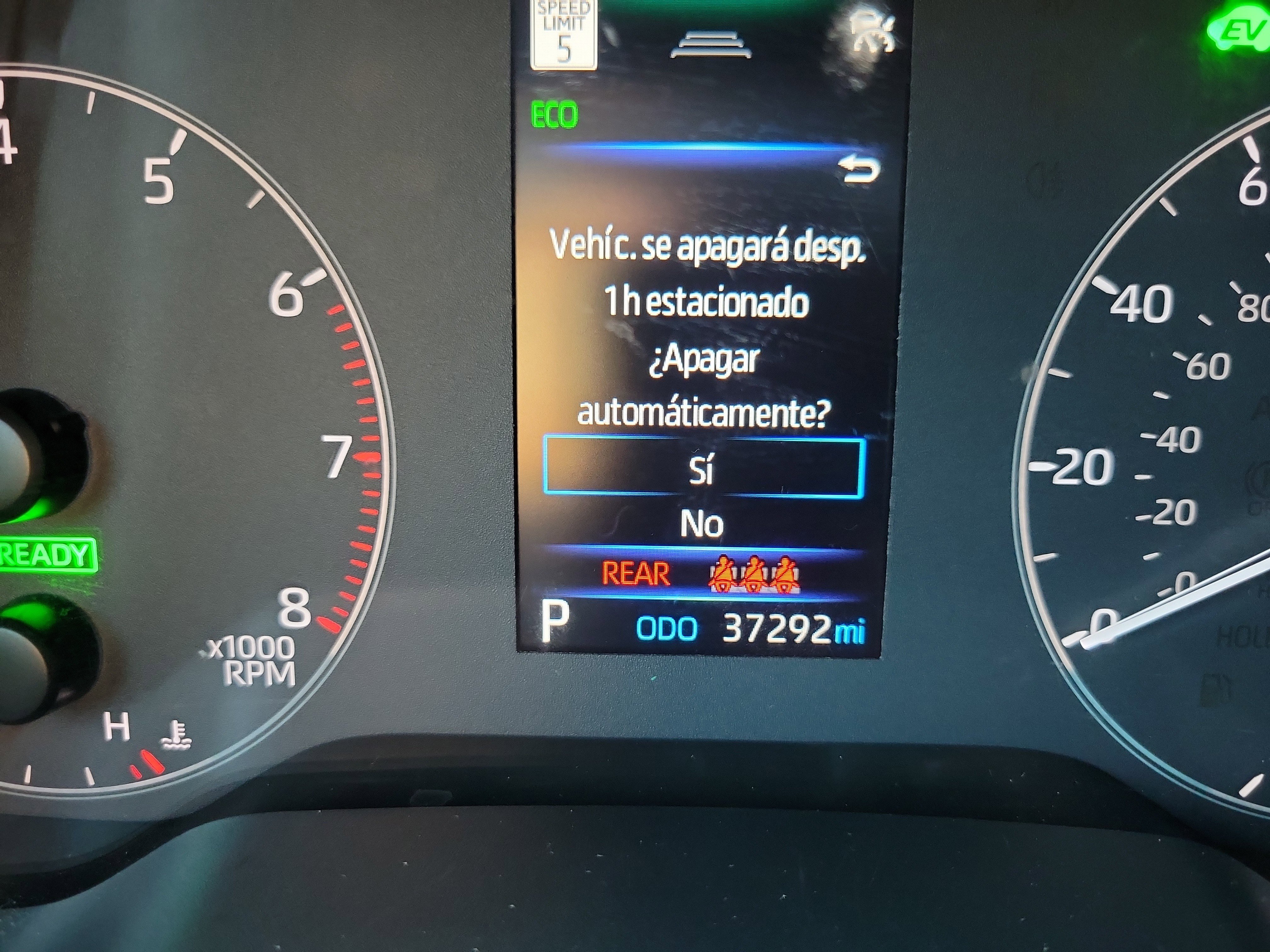 Used 2023 Toyota Corolla Cross SE image 25