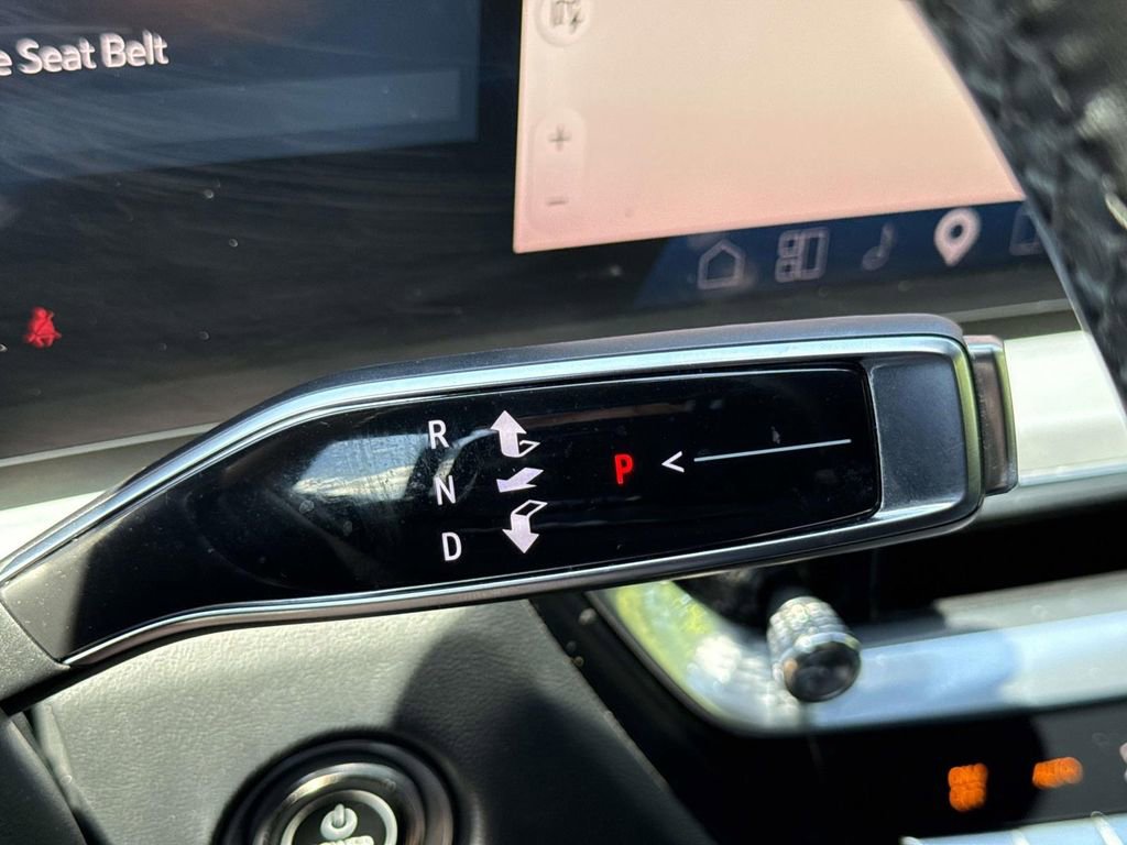 Certified 2024 Cadillac Lyriq Sport AWD/4WD image 38