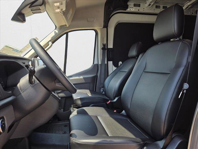 New 2025 Ford Transit 250 148 Medium Roof w/ Load Area Protection Package image 4