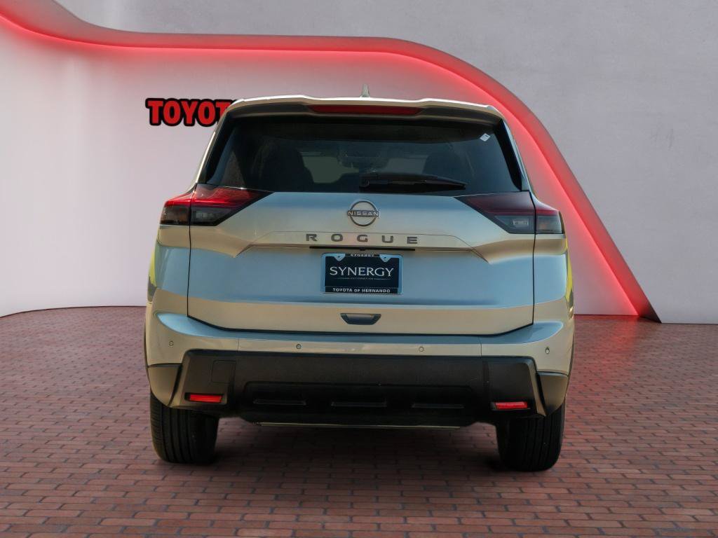 Used 2025 Nissan Rogue SV FWD image 7