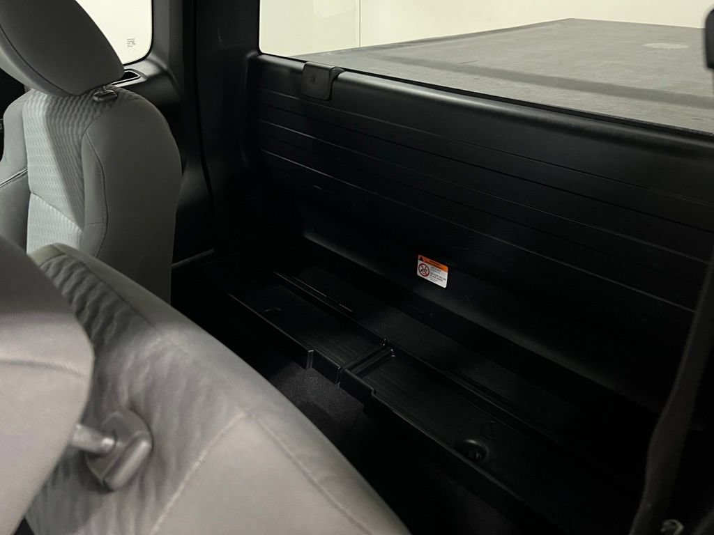 Used 2020 Toyota Tacoma SR AWD/4WD image 29