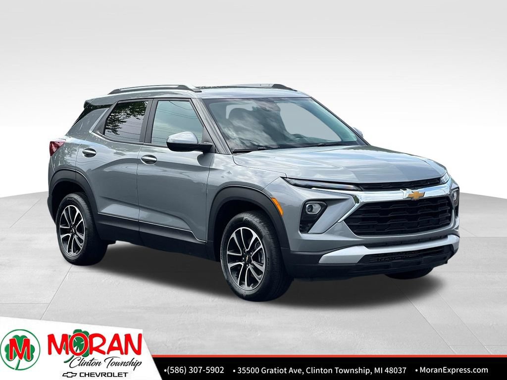 Used 2025 Chevrolet TrailBlazer LT AWD/4WD image 8