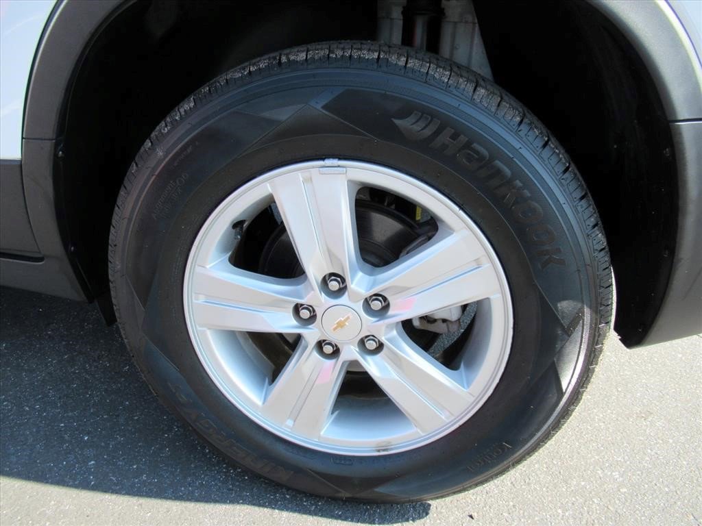 Certified 2022 Chevrolet Trax LT w/ LT Convenience Package image 8