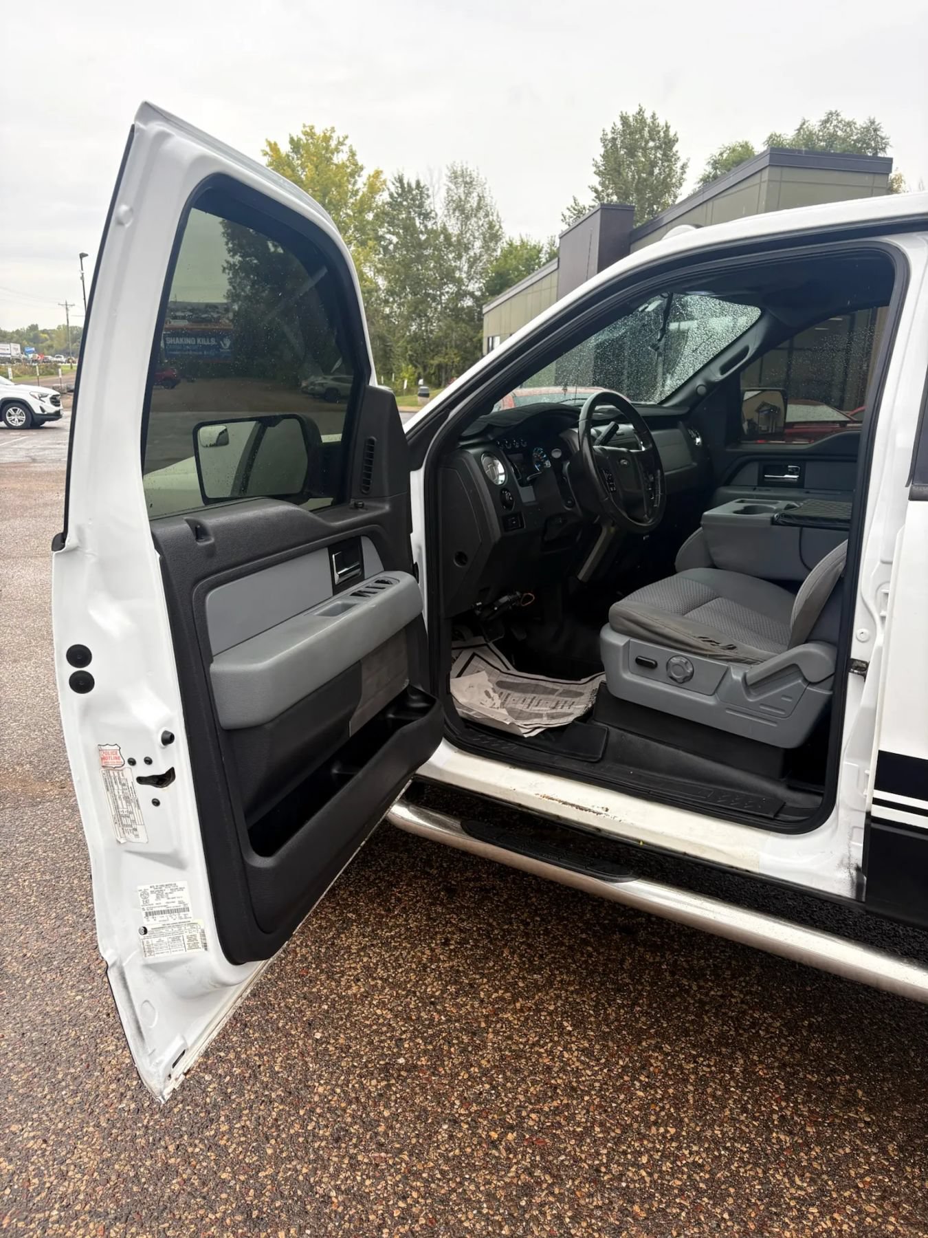 Used 2014 Ford F150 XLT w/ Equipment Group 301A Mid AWD/4WD image 12