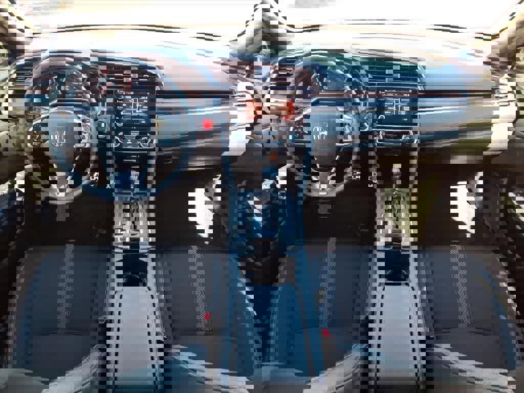 Used 2020 Honda Civic Sport image 10