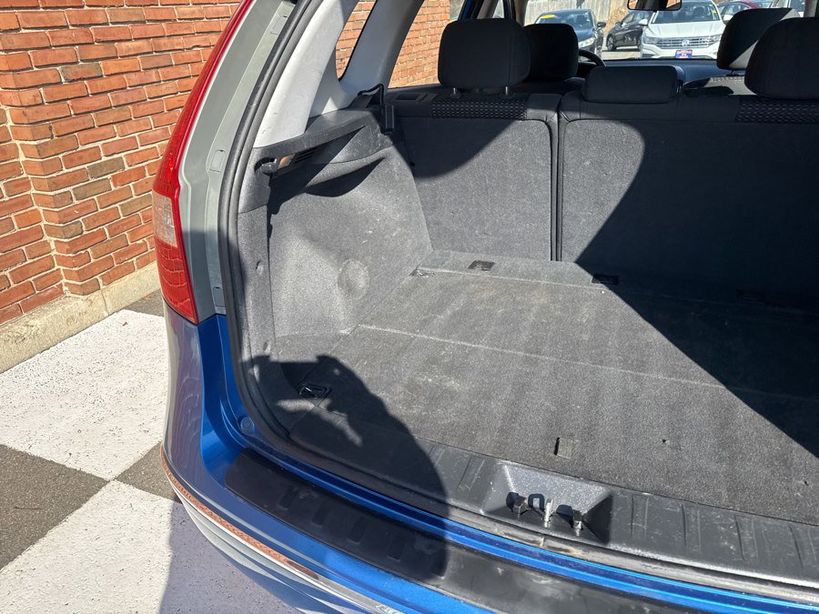 Used 2012 Hyundai Elantra GLS image 35