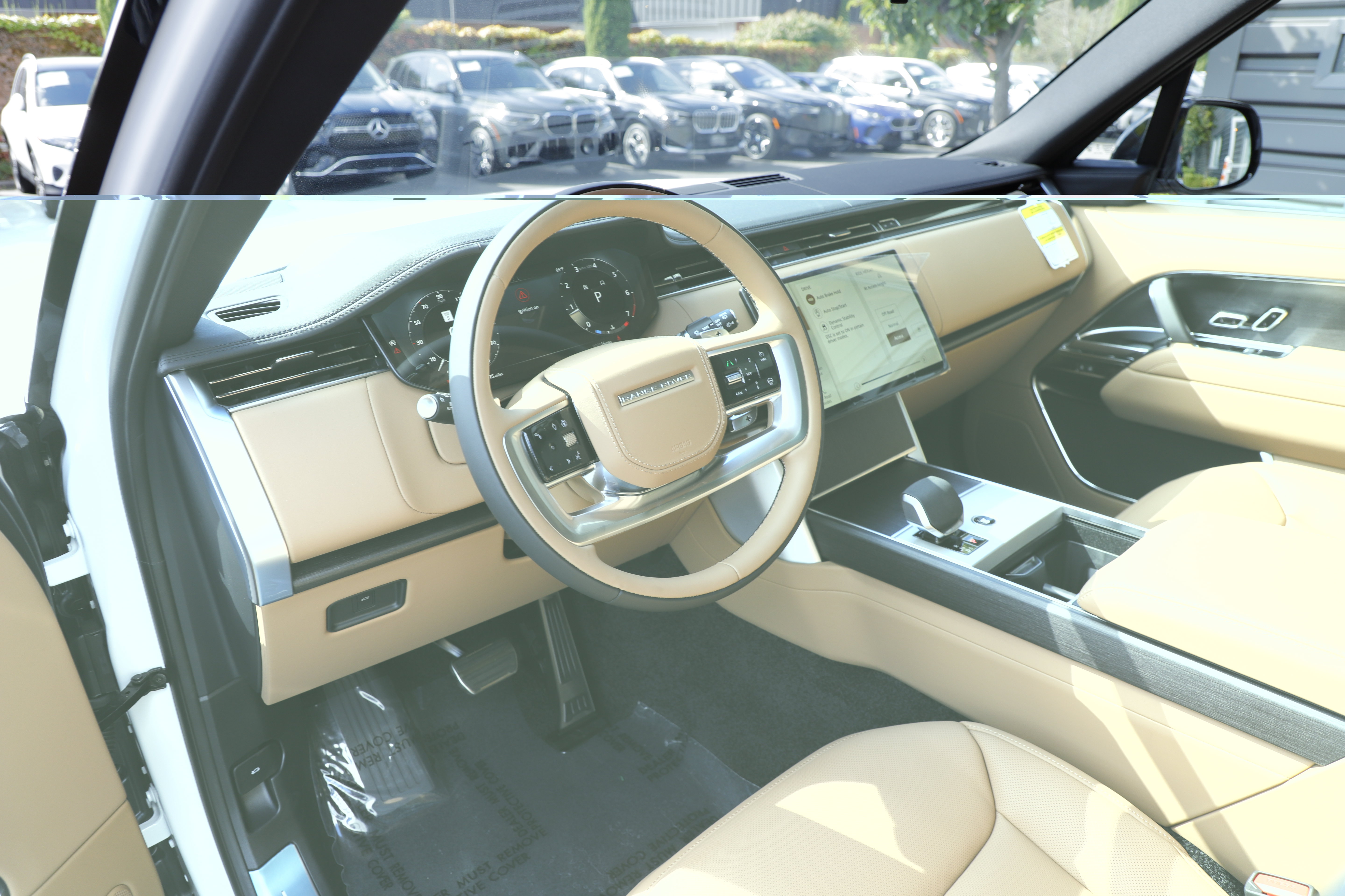 New 2026 Land Rover Range Rover SE AWD/4WD image 18