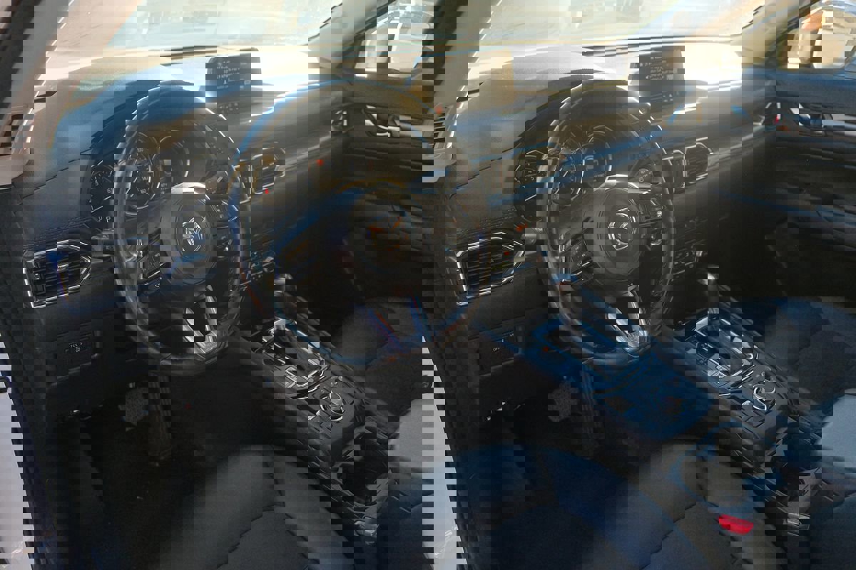 Used 2020 MAZDA CX-5 Touring image 15