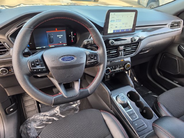 Used 2025 Ford Escape ST-Line Select AWD/4WD image 11