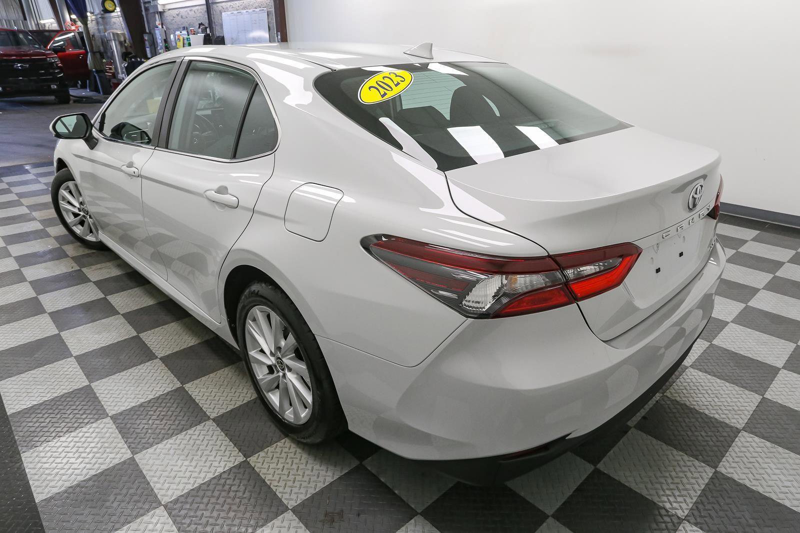 Used 2023 Toyota Camry LE FWD image 9
