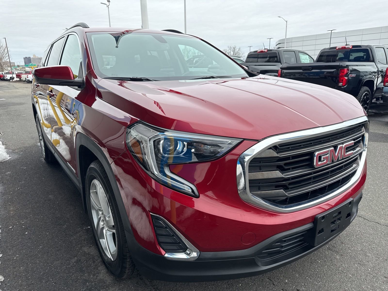 Used 2018 GMC Terrain SLE w/ Driver Convenience Package image 4