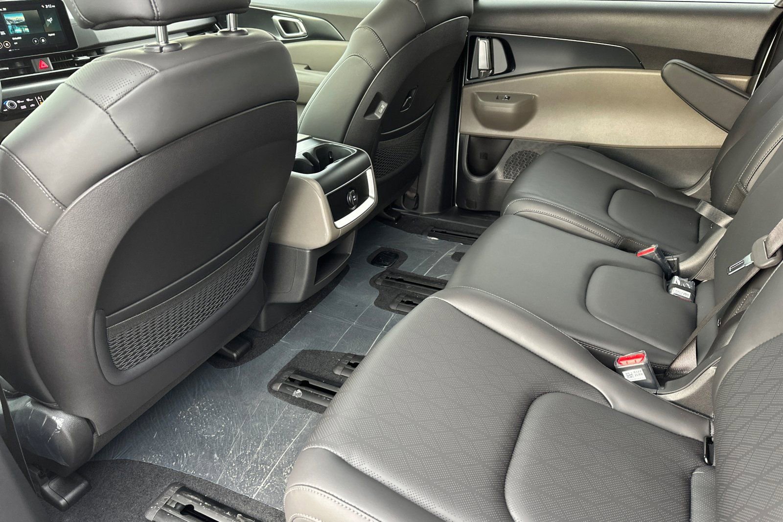 New 2026 Kia Carnival LXS image 12