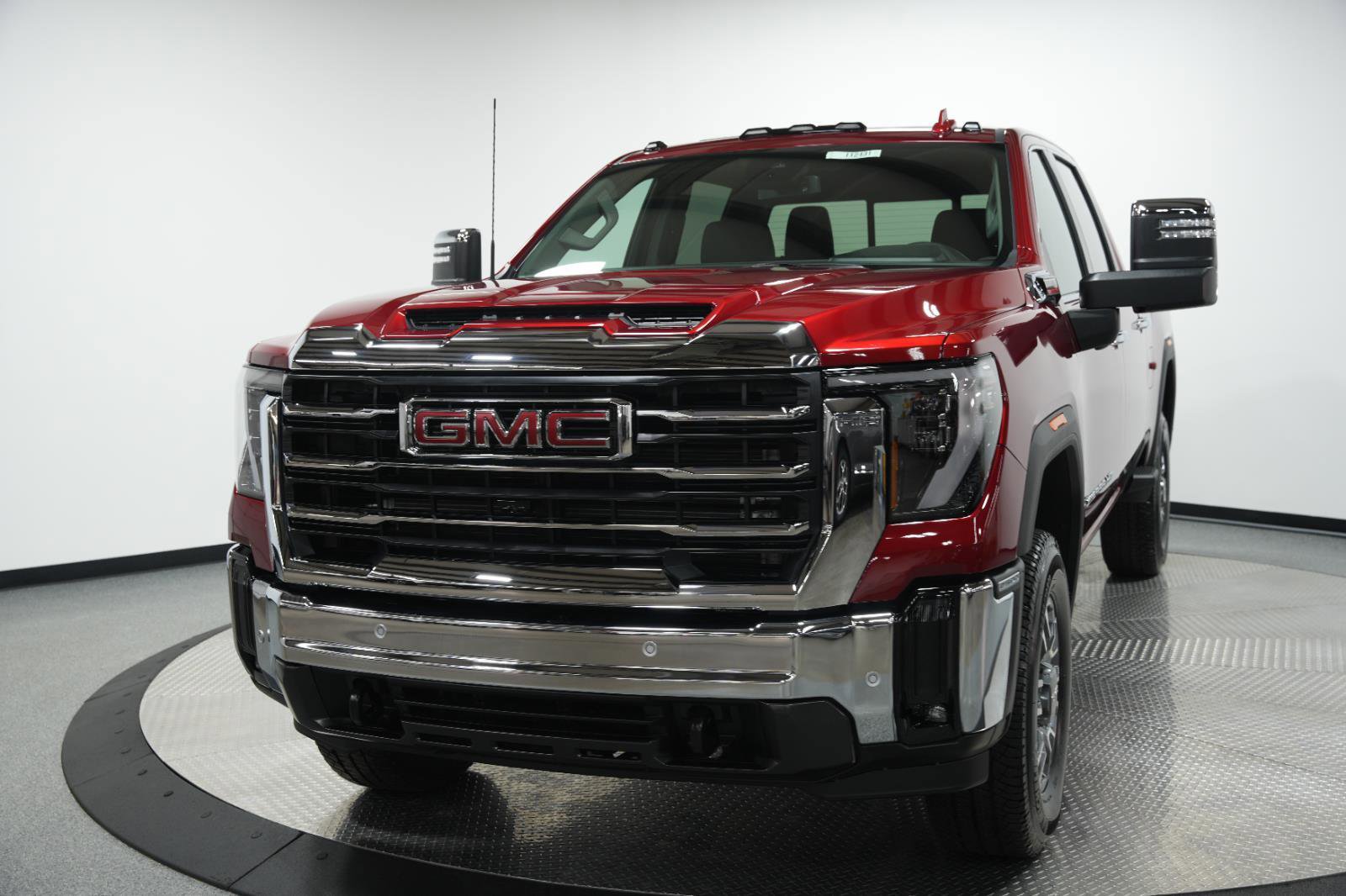 New 2026 GMC Sierra 2500 SLT w/ SLT Convenience Package image 3