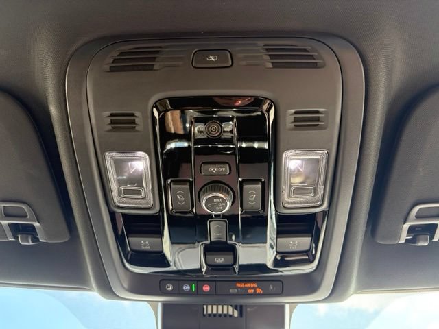 Certified 2026 GMC Yukon Denali Ultimate AWD/4WD image 32