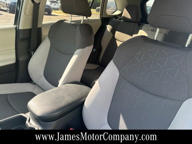 Used 2025 Toyota RAV4 XLE w/ Convenience Package AWD/4WD image 10
