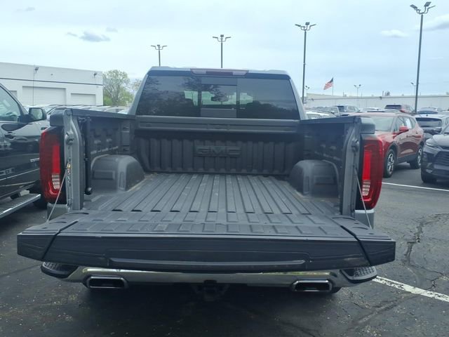 Used 2023 GMC Sierra 1500 SLT w/ SLT Premium Plus Package AWD/4WD image 7