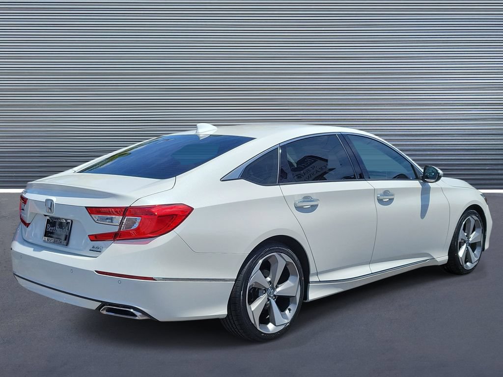 Used 2020 Honda Accord Touring image 3