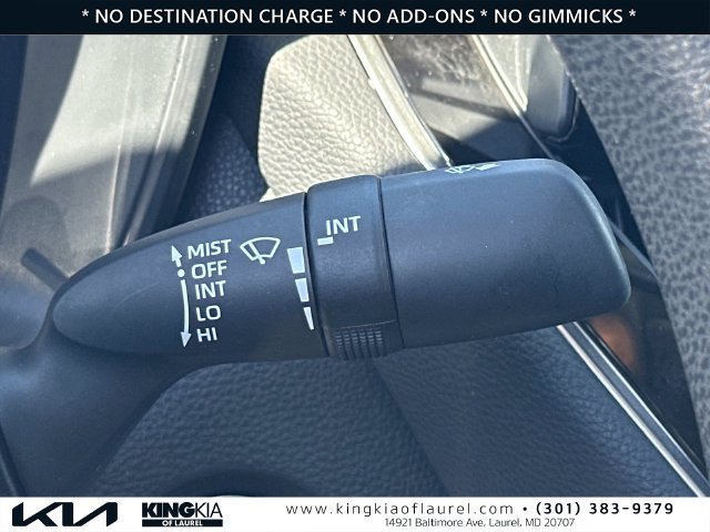 Used 2022 Toyota Corolla LE FWD image 12