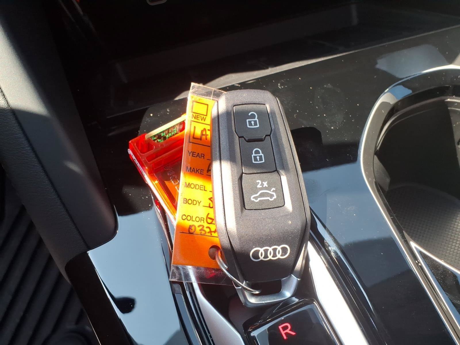 Certified 2025 Audi Q5 Premium Plus w/ Premium Plus AWD/4WD image 31