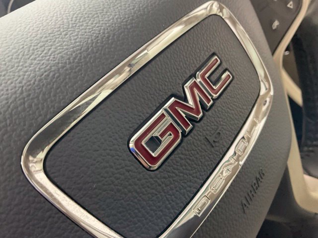 Used 2021 GMC Acadia Denali w/ Denali Ultimate Package AWD/4WD image 52