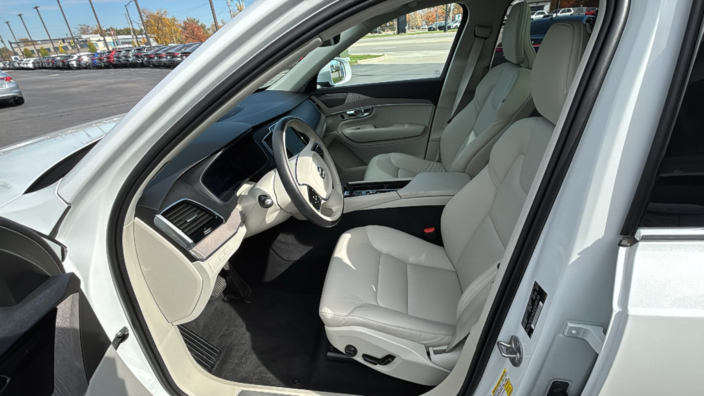 Certified 2024 Volvo XC90 T8 Plus w/ Protection Package Premier AWD/4WD image 25
