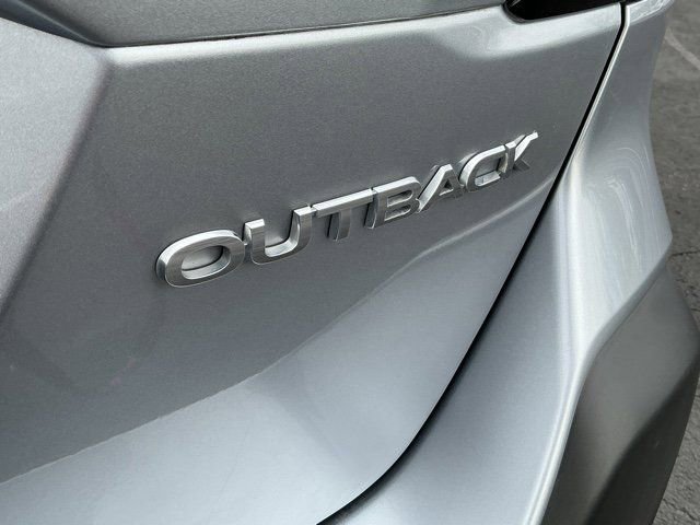 Used 2025 Subaru Outback Premium AWD/4WD image 7