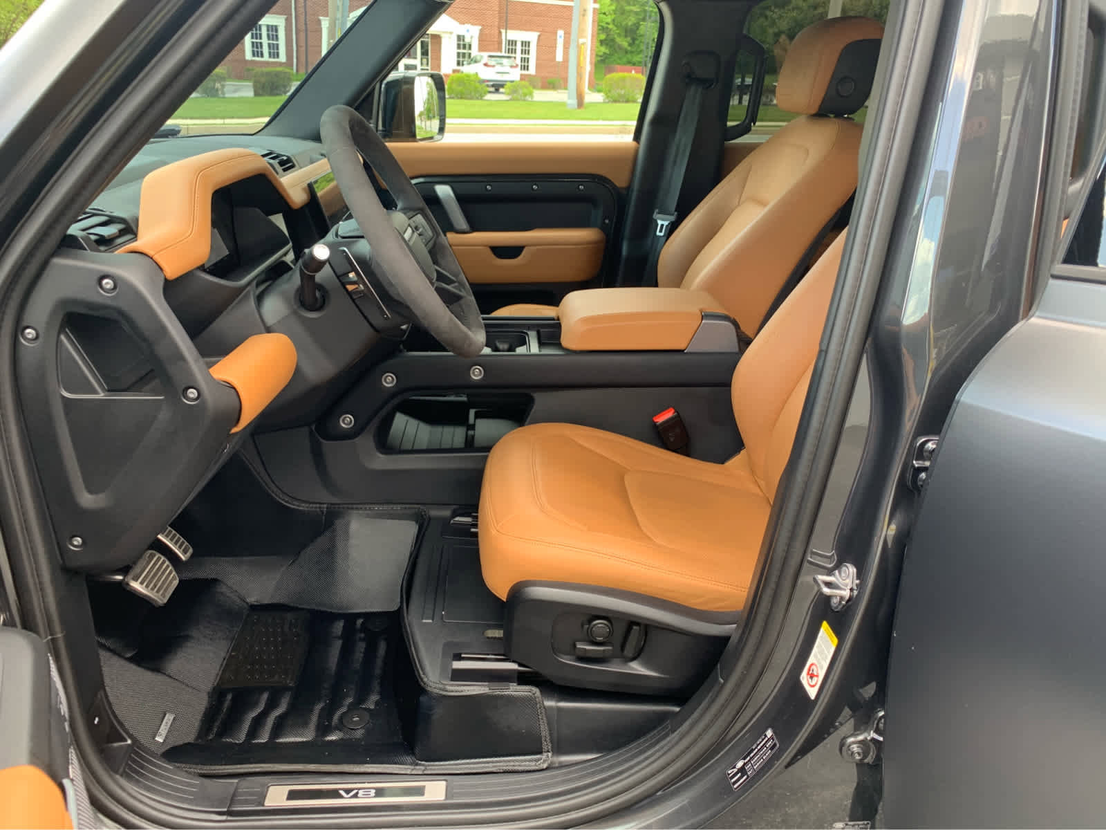 Used 2024 Land Rover Defender 110 Carpathian Edition AWD/4WD image 13