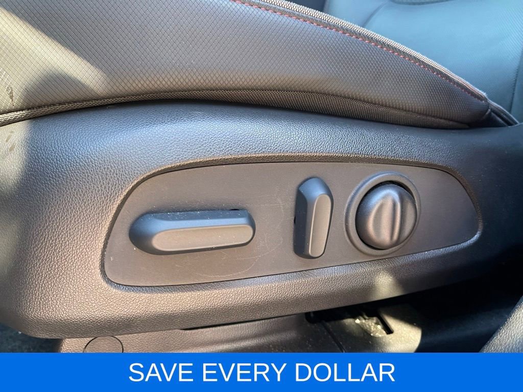 Used 2023 Chevrolet TrailBlazer RS FWD image 21