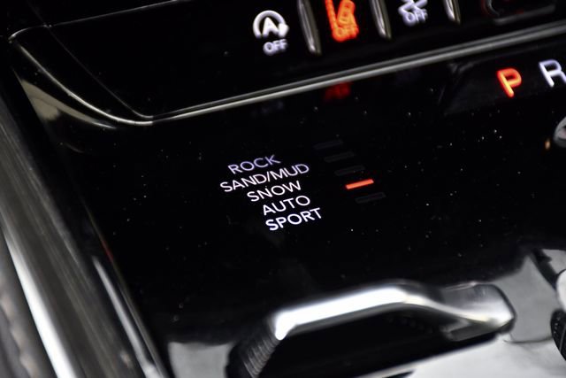 Used 2023 Jeep Wagoneer Series III w/ Premium Group I image 13