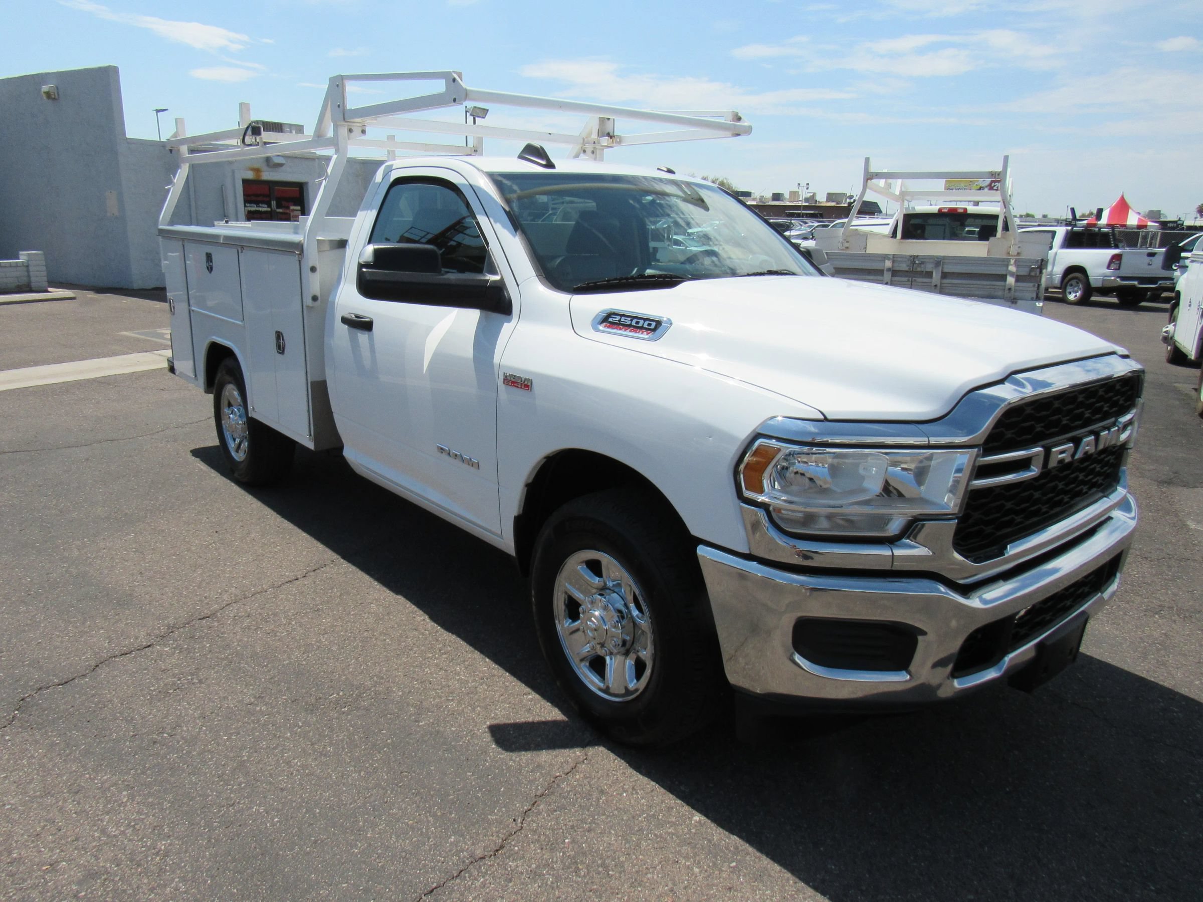 Used 2020 RAM 2500 Tradesman w/ Chrome Appearance Group RWD image 4