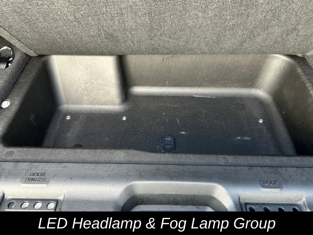 Used 2023 Jeep Wrangler Unlimited w/ Sun & Screen Package image 30