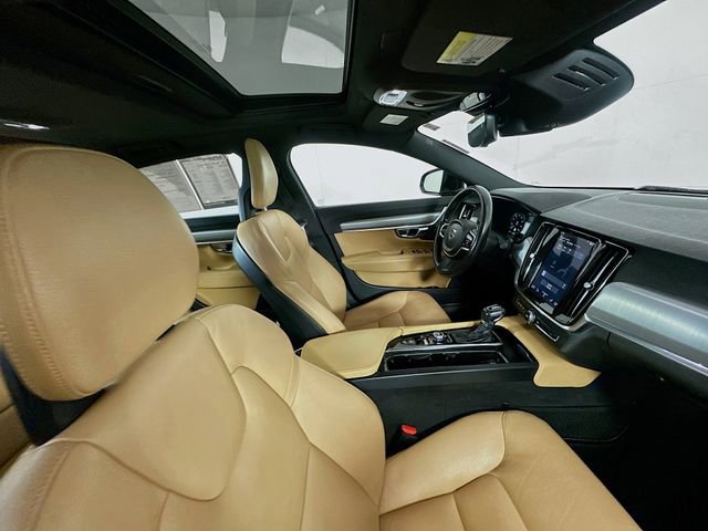 Used 2017 Volvo S90 T6 Momentum w/ Vision Package image 31