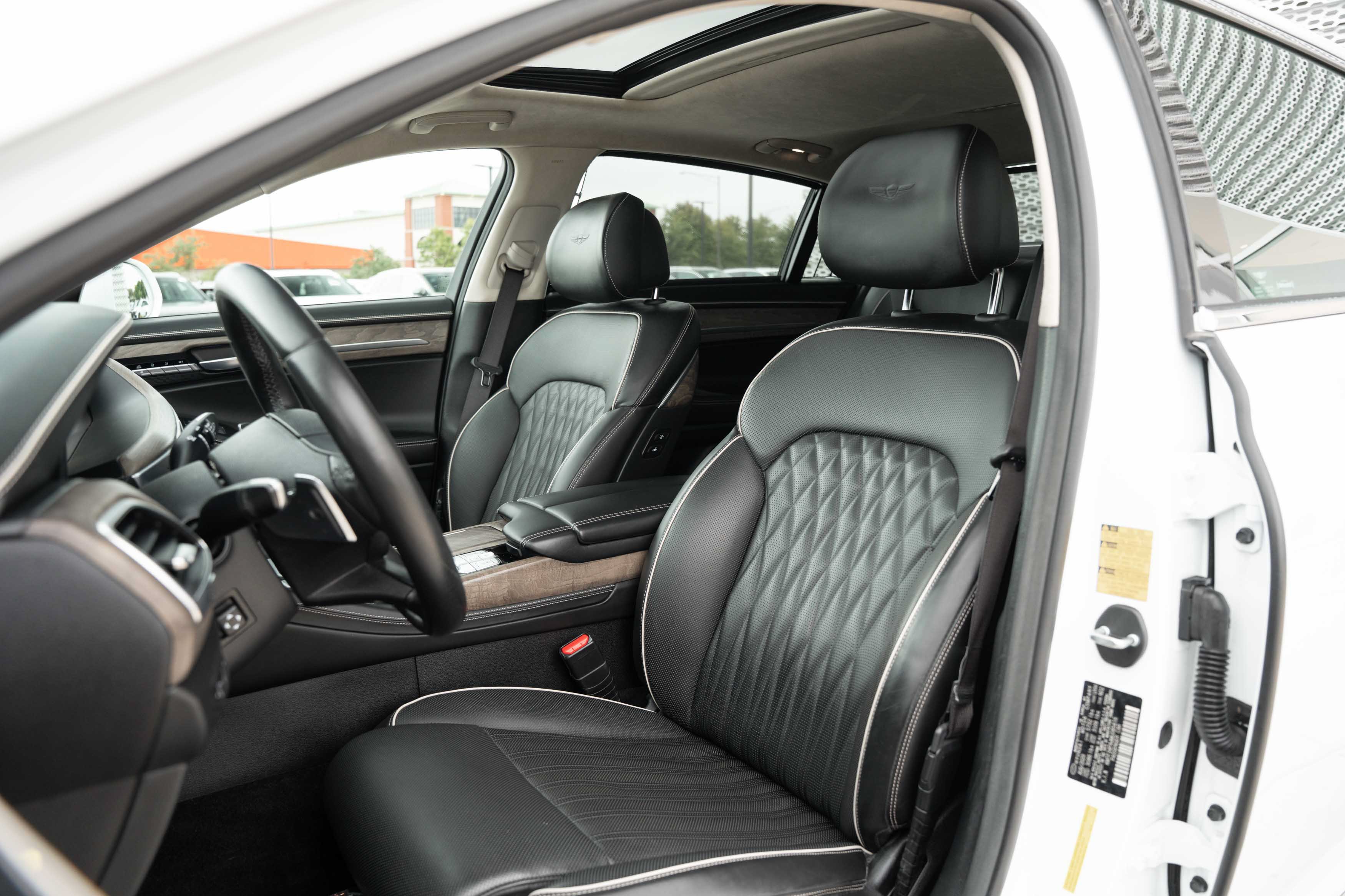Used 2021 Genesis G90 3.3T Premium AWD/4WD image 22