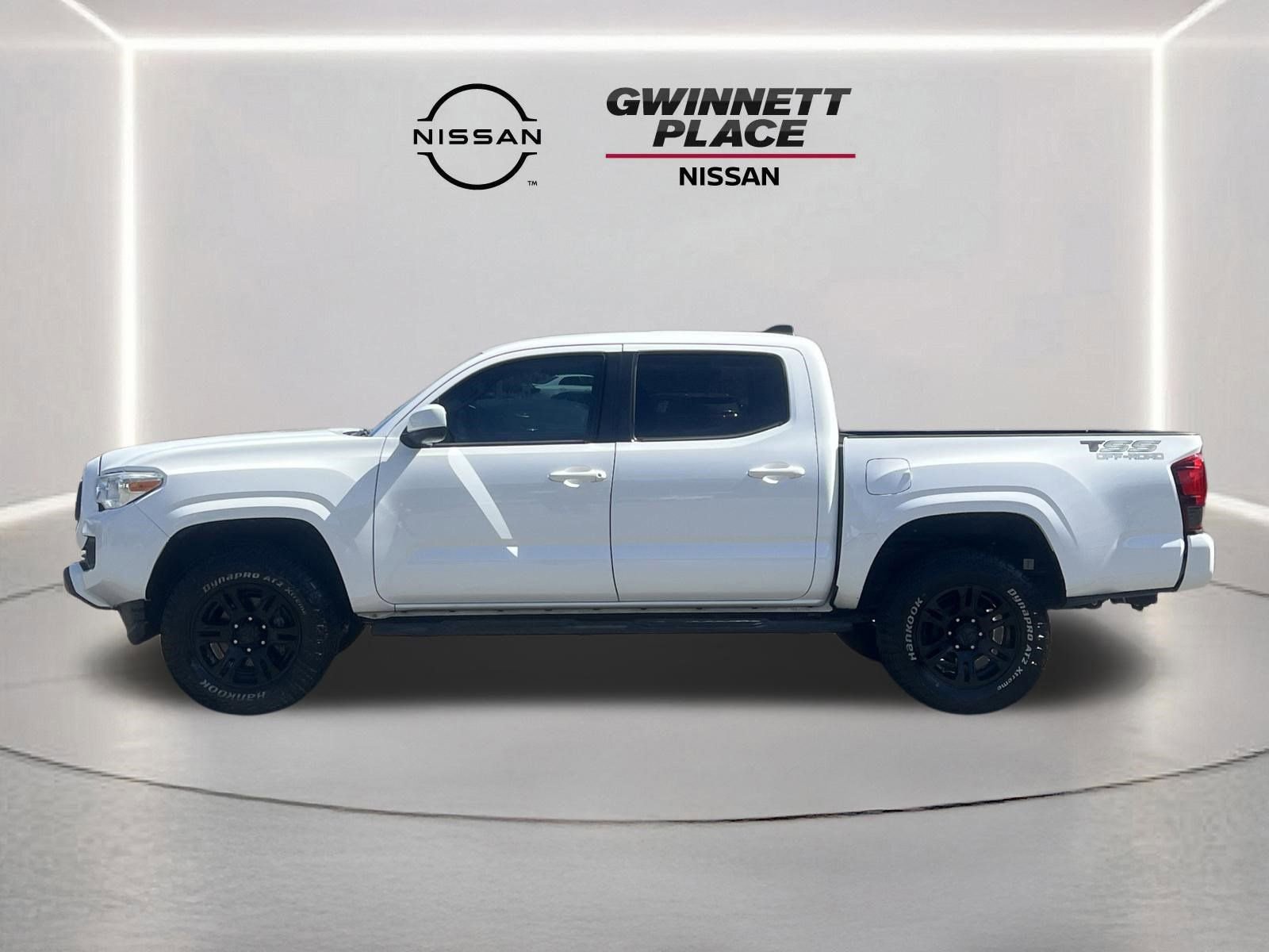 Used 2021 Toyota Tacoma SR w/ SR Convenience Package image 19