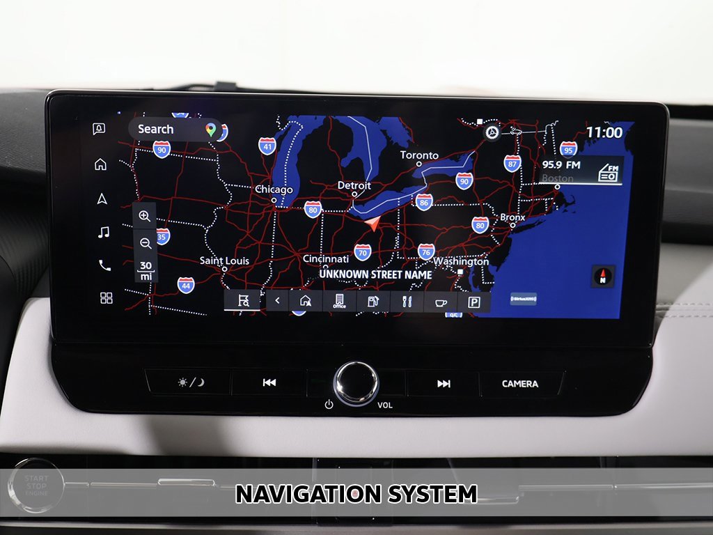 New 2025 Mitsubishi Outlander SE image 3