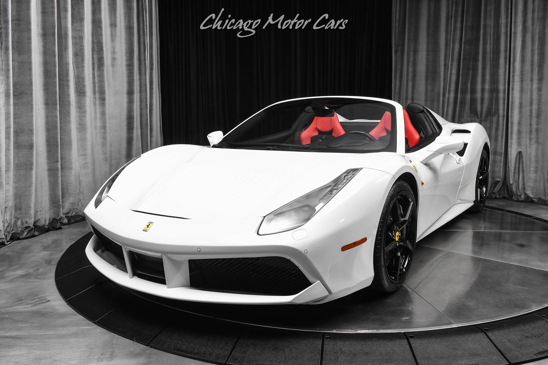 Used 2018 Ferrari 488 Spider RWD image 2