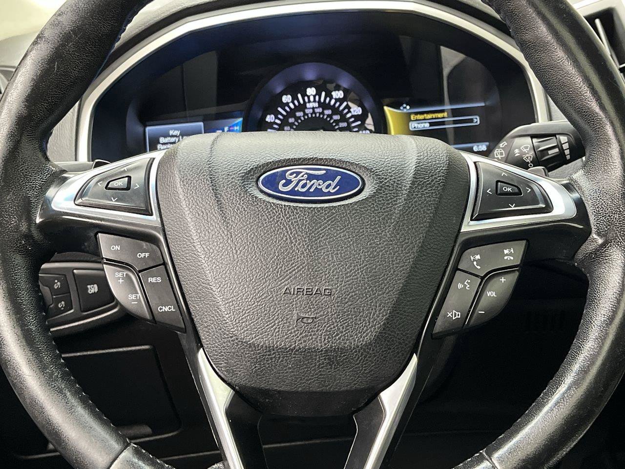 Used 2019 Ford Edge SEL w/ Equipment Group 201A AWD/4WD image 15