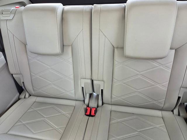 Used 2024 Volkswagen Atlas SE FWD image 19