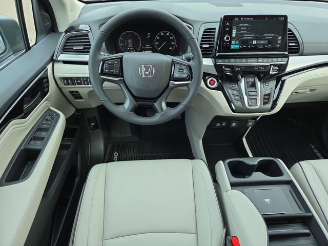 New 2026 Honda Odyssey Touring image 9