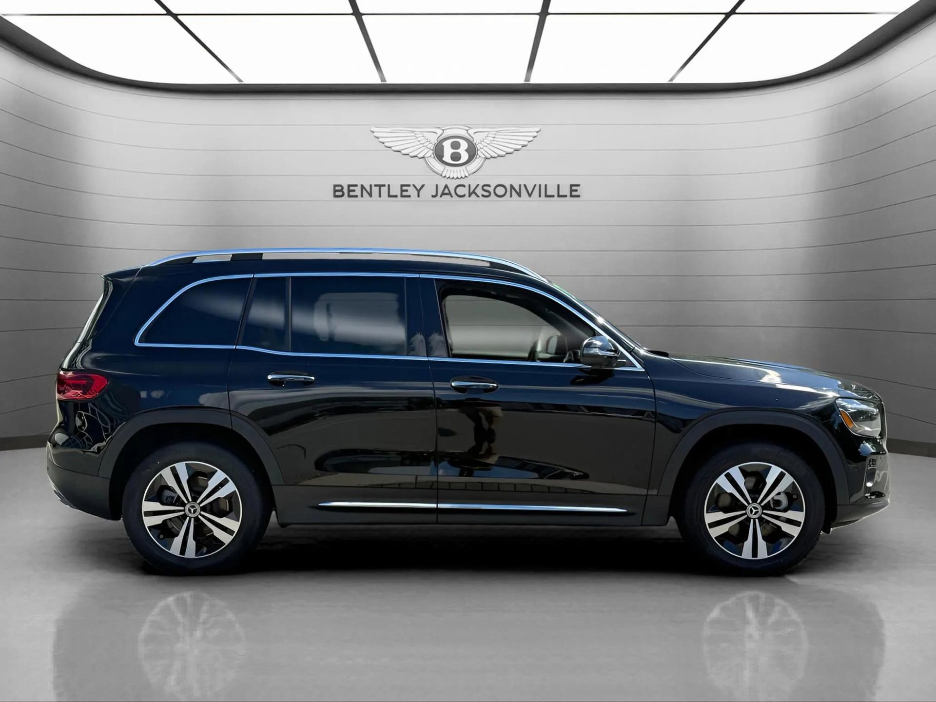 Used 2025 Mercedes-Benz GLB 250 GLB 250 image 5