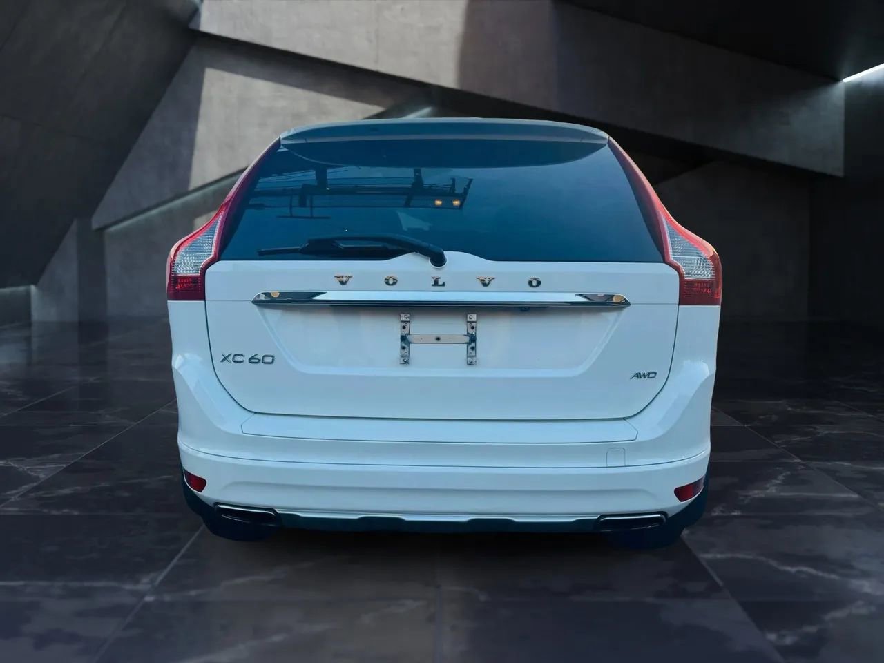 Used 2015 Volvo XC60 3.2 Premier Plus image 3