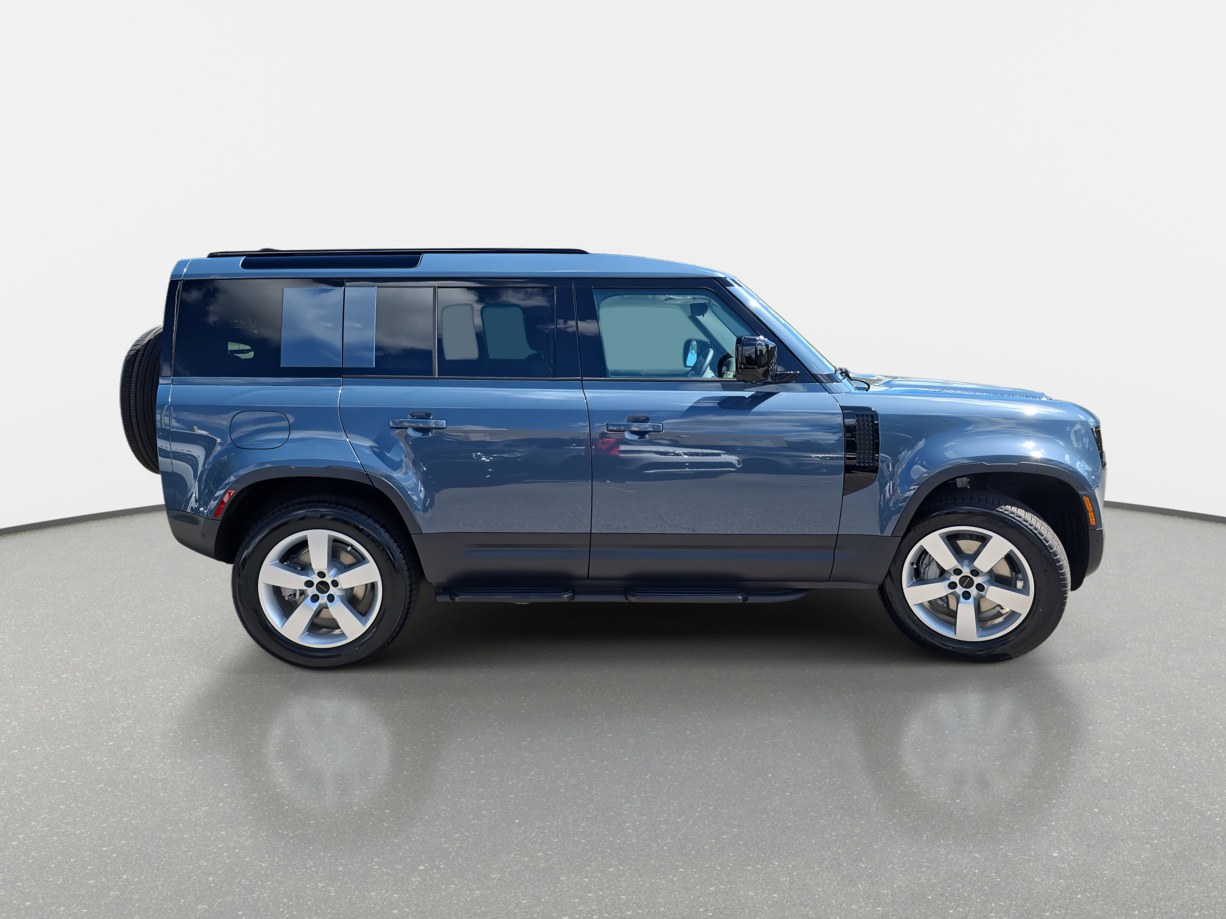 New 2026 Land Rover Defender 110 S image 4