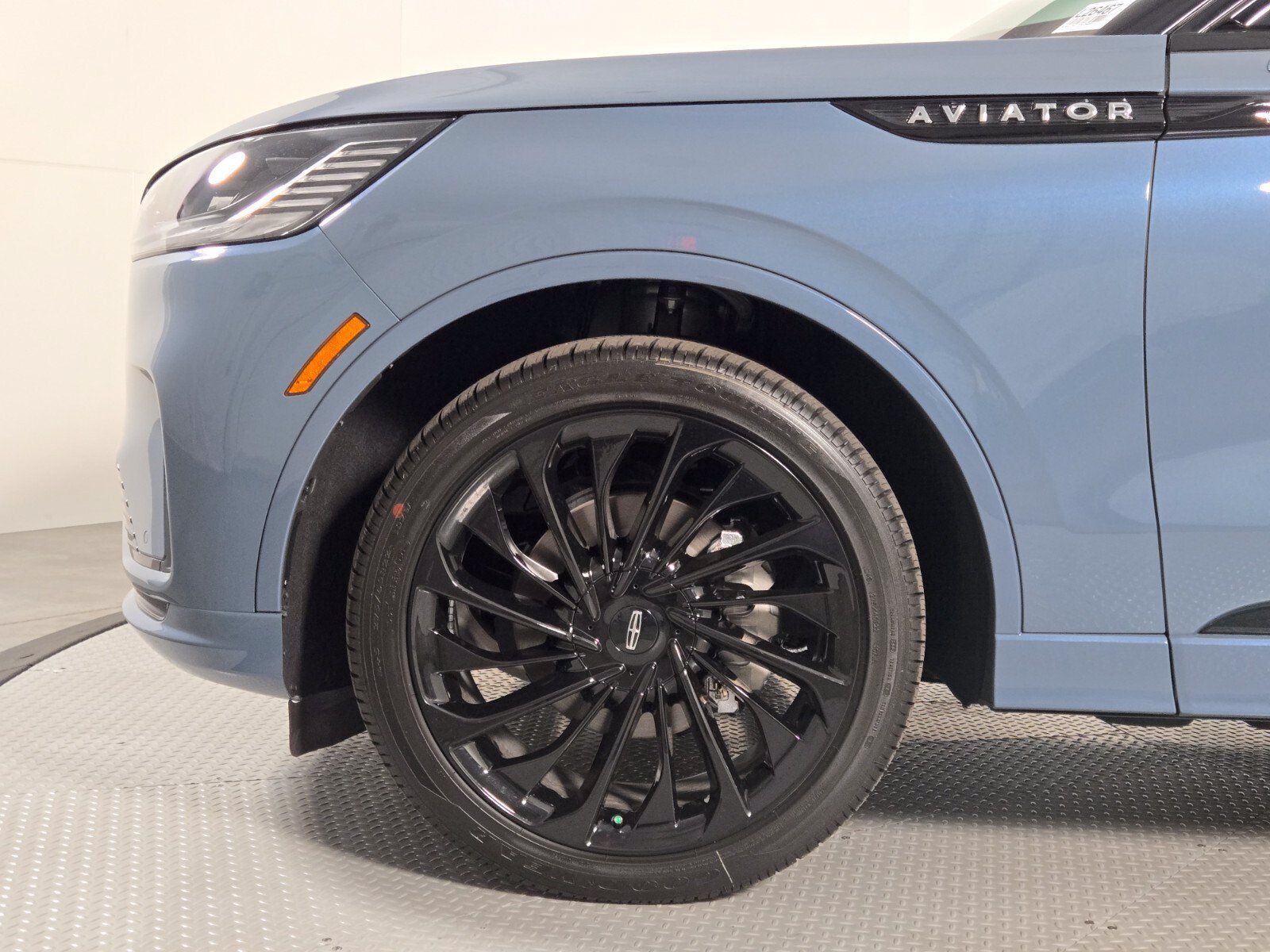 New 2026 Lincoln Aviator Reserve AWD/4WD image 11