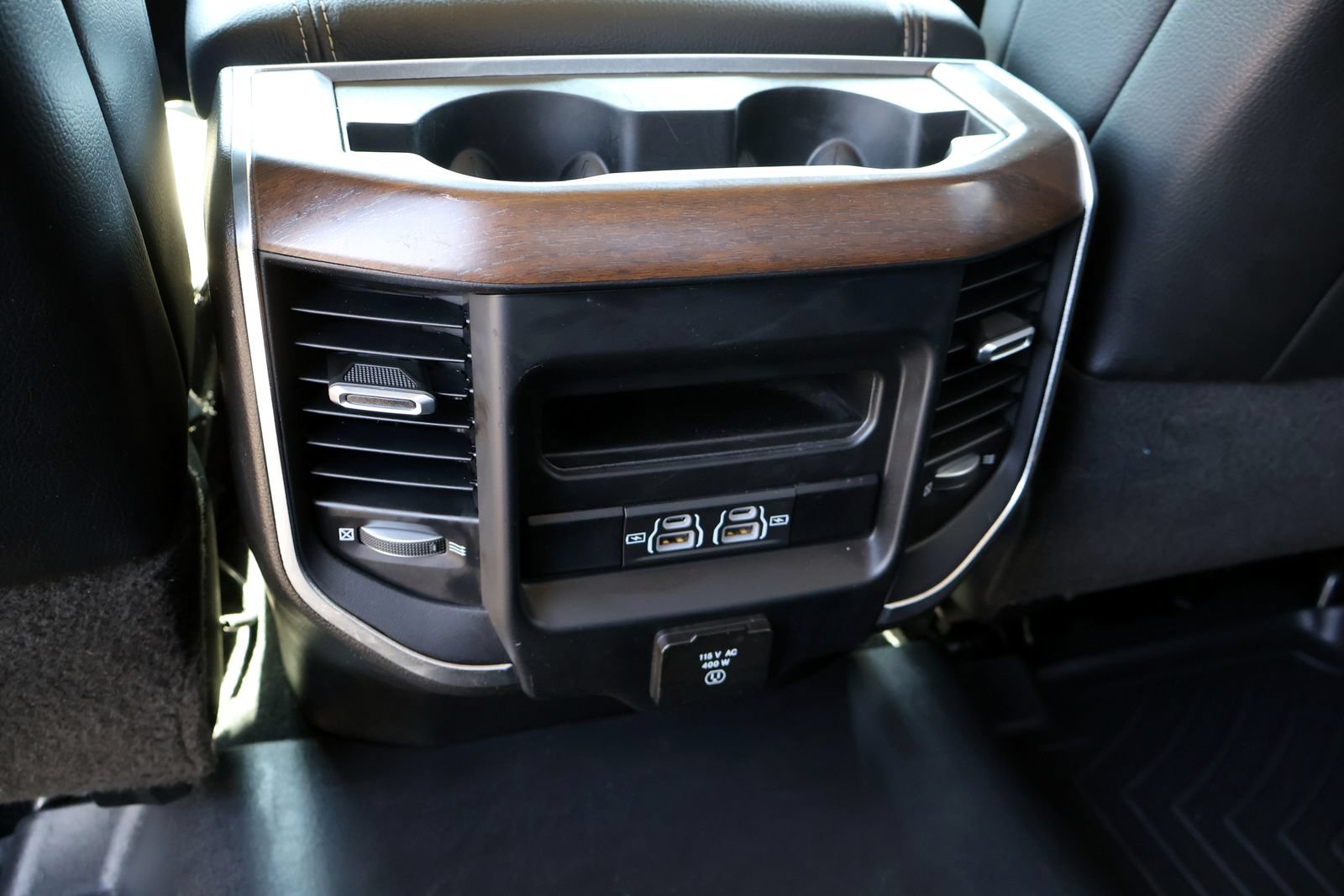 Used 2022 RAM 2500 Laramie AWD/4WD image 17
