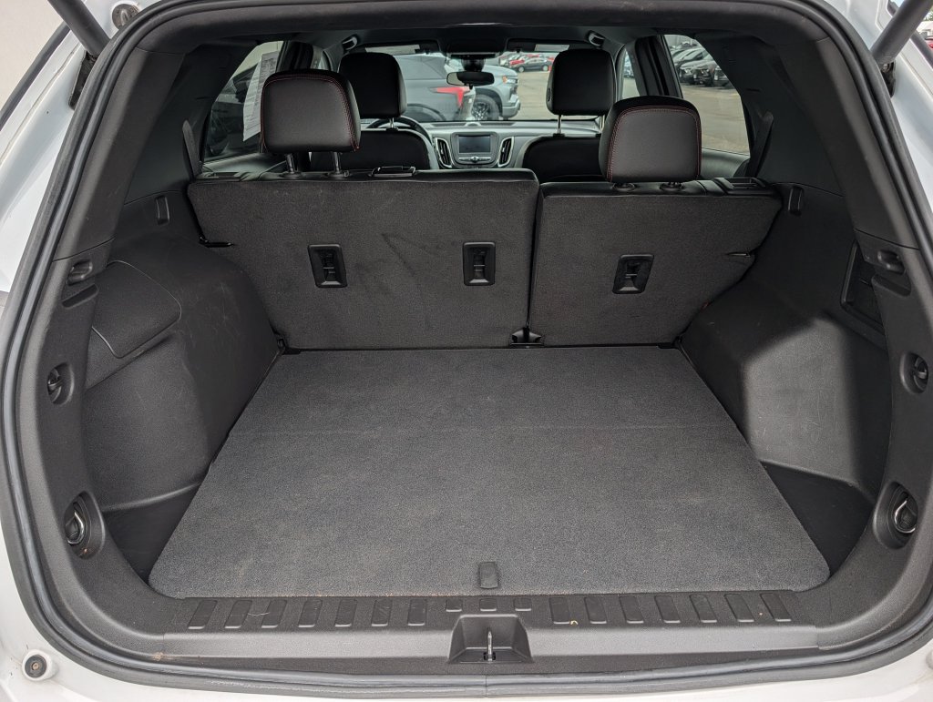 Used 2024 Chevrolet Equinox RS AWD/4WD image 8