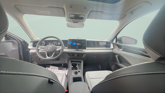 New 2026 Volkswagen Tiguan SE AWD/4WD image 24