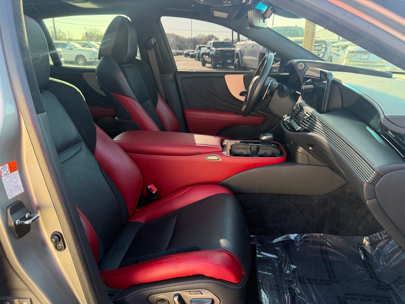 Used 2023 Lexus LS 500 F Sport w/ Accessory Package (Z2) image 24