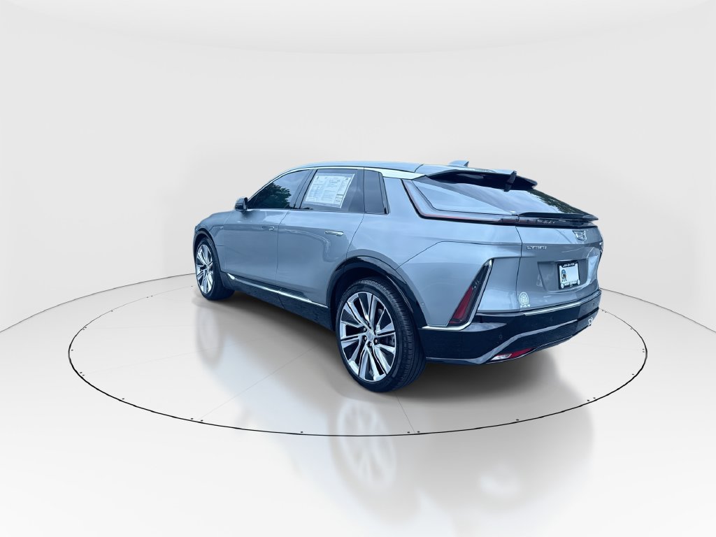 Used 2024 Cadillac Lyriq Luxury RWD image 6