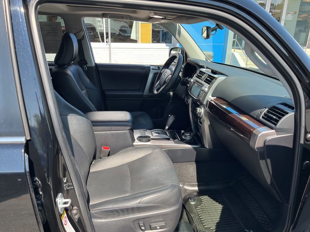 Used 2018 Toyota 4Runner Limited AWD/4WD image 14